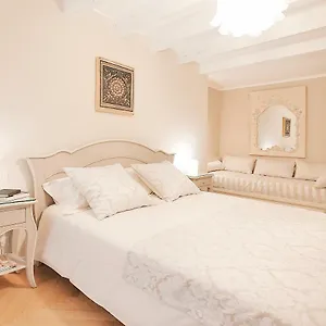  Appartement Boutique Italie